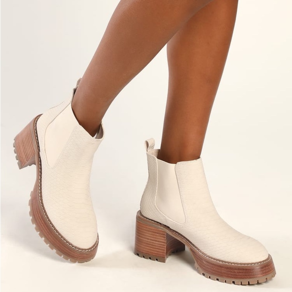 - MIA Alejandro Ivory Snake CHUNKY Platform Chelsea Boots CHUNKY‎ BOOTIES 10